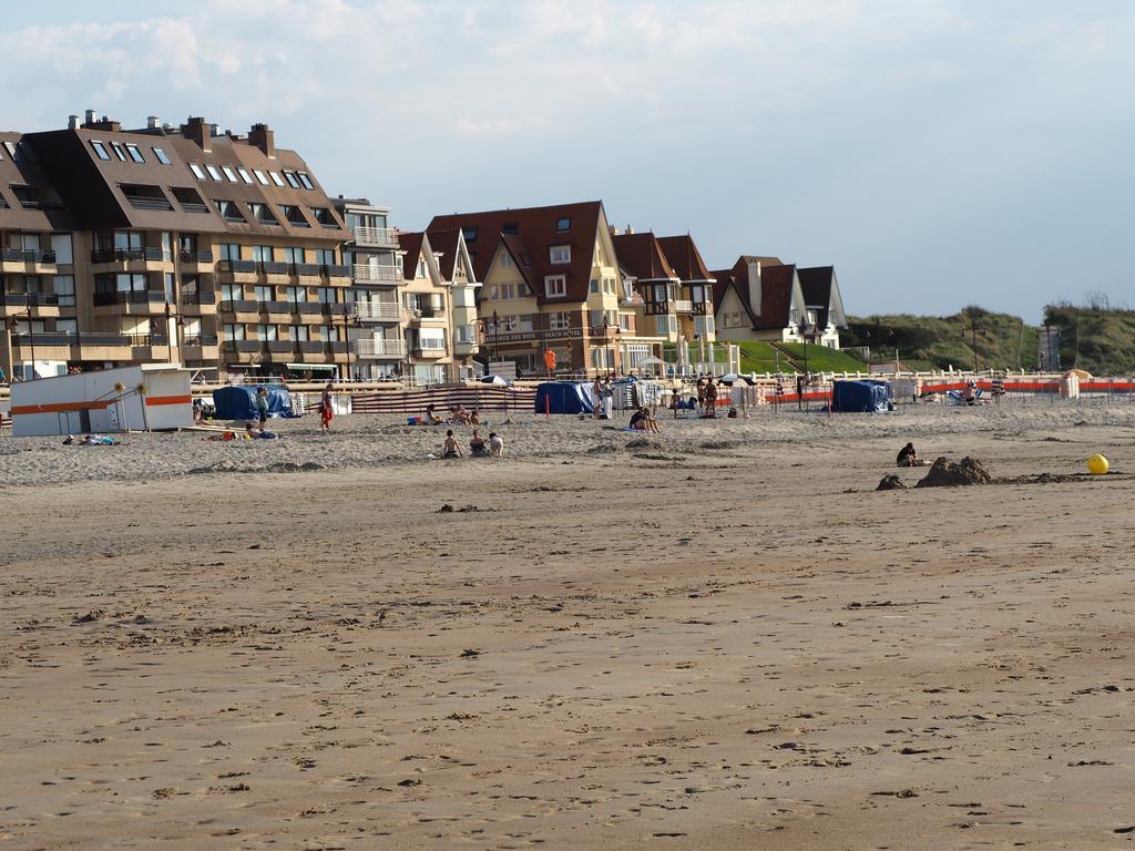 Appartement Sur La Digue - De Haan - Le Coq - Silver Beach D2 Kültér fotó